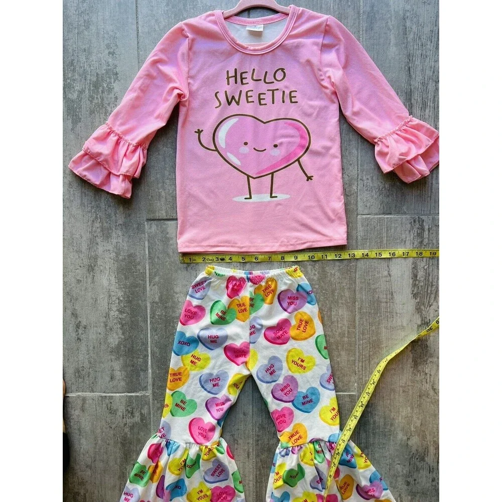 Los Angeles Boutique Girl 2 Piece Outfit Set Valentines Heart HELLO SWEETIE 2T